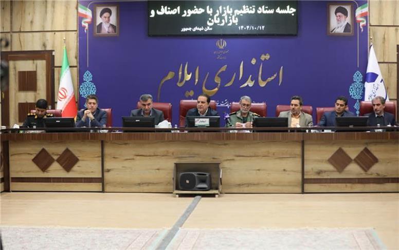 بازاریان و اصناف، رزمندگان خط مقدم صیانت از معیشت مردم هستند