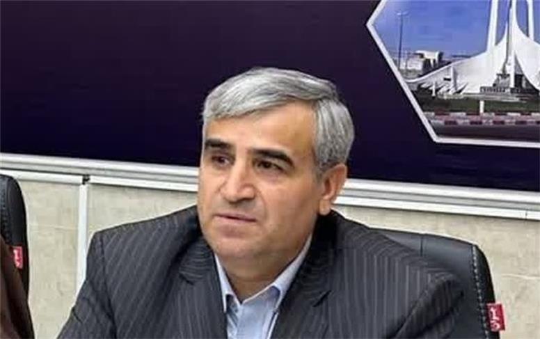 فرماندار خرم‌دره: احیای زمین چمن ورزشگاه شهید خرمی در دستور کار است