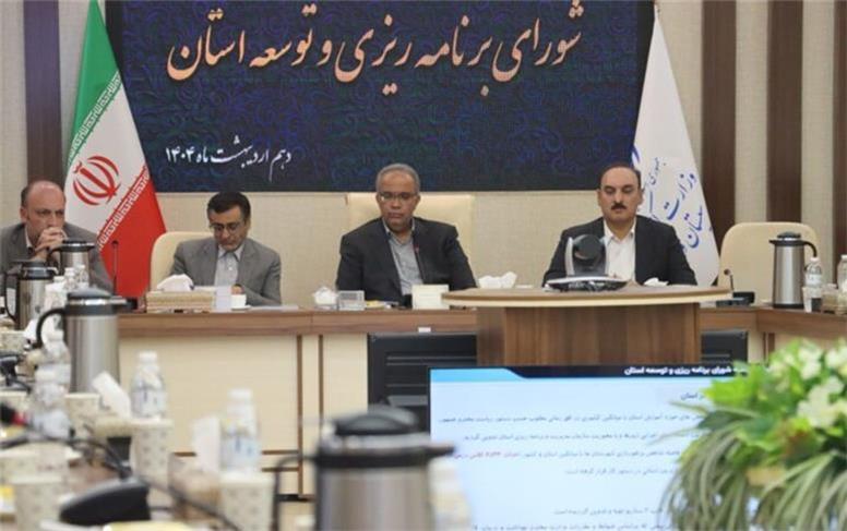 تحقق توسعه متوازن با واگذاری اختیارات لازم به استان‌ها