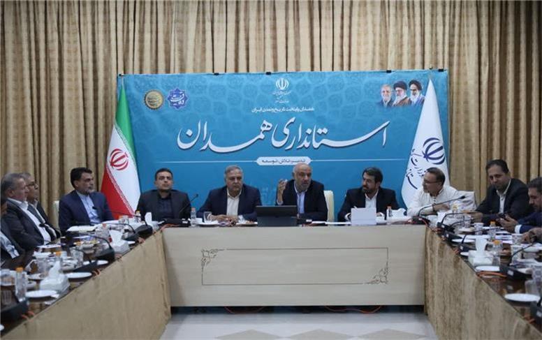 کارگران شریک اصلی تولید و توسعه استان هستند