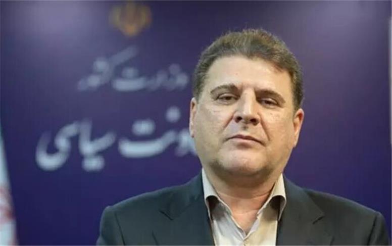 استانداران سابق، فرمانداران و مدیران سیاسی استان‌ها را منصوب می‌کنند
