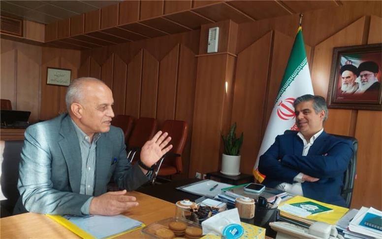 مجموعه استانداری با تمام ظرفیت پشتیبان خدمات بیمه سلامت است
