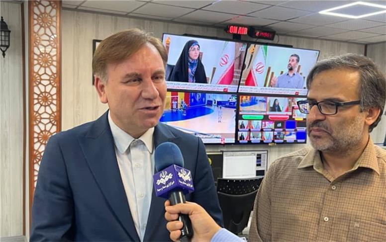 دشمن برای انشقاق در جامعه از هجمه رسانه ای استفاده می‌کند