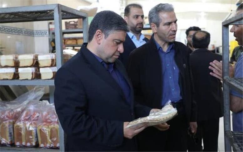 اقلام مورد نیاز و اقلام اساسی در فروشگاه‌ها بیش از ظرفیت استان موجود است