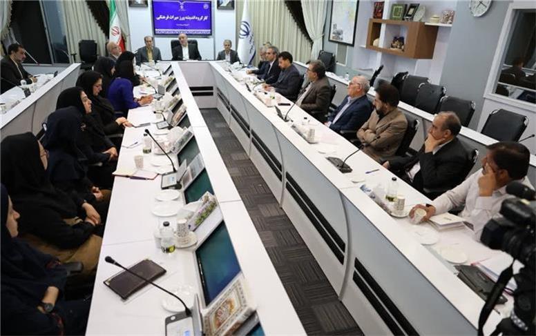 نباید در حوزه میراث فرهنگی تک بعدی حرکت کنیم