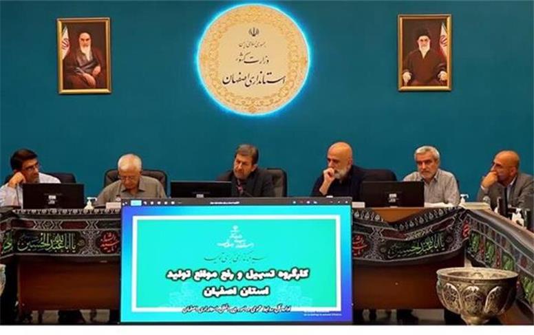 هیچ دستگاهی اجازه سنگ‌اندازی در مسیر صنعتگران را ندارد