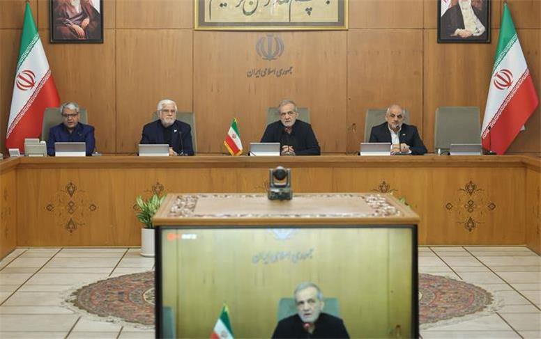 استاندار باید این ذهنیت را داشته باشد که اختیارات یک رئیس جمهور را در استان دارد