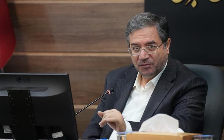 ما هیج محدودیتی برای کمک به رشد والیبال نداریم