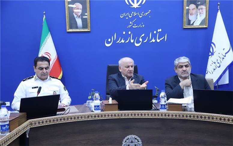 مقابل پیمانکاران بی‌مسئولیت مقاومت می‌کنم و اجازه فعالیت نمی‌دهم