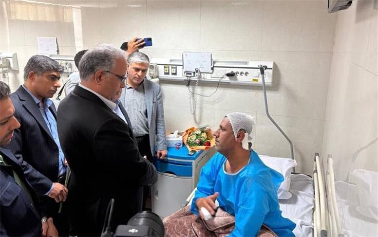 دستگاه‌های اجرایی استان باید در کنار خانواده‌های شهدا و مجروحان حادثه تروریستی دادگستری زاهدان باشند
