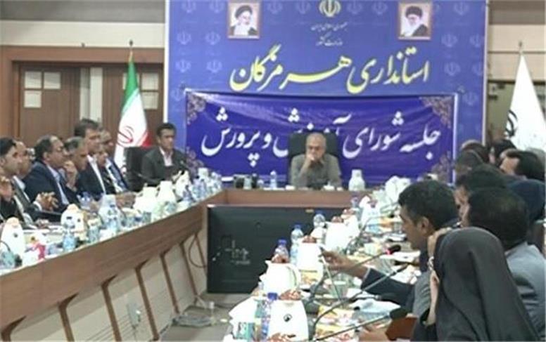 کسب ۱۲ رتبه زیر ۱۰۰ کنکور توسط دانش‌آموزان هرمزگان