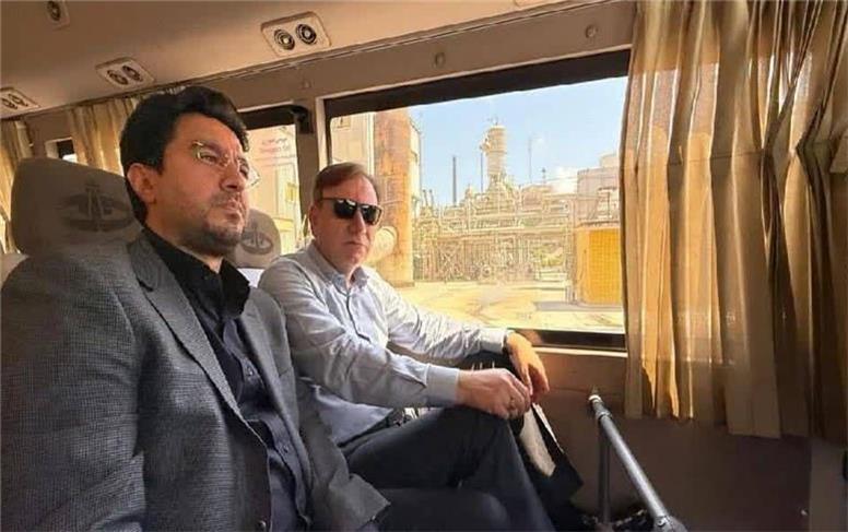 توسعه پتروشیمی خارک نقش موثری در تقویت جایگاه اقتصادی بوشهر دارد