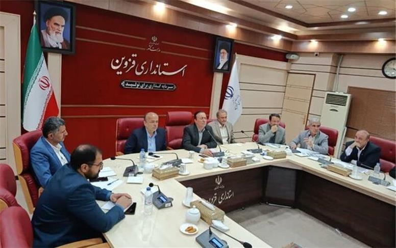 واحدهای تولیدی حساب مالی شرکت را به استان منتقل کنند