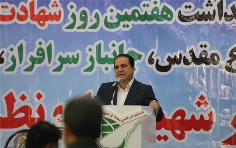 شهید همتی همواره دغدغه‌ رفع مشکلات مردم را داشت
