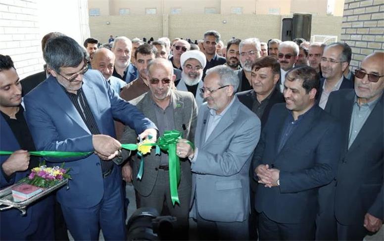 خیرین، سرمایه‌های ماندگار در مسیر آموزش و تربیت فرزندان کشور هستند