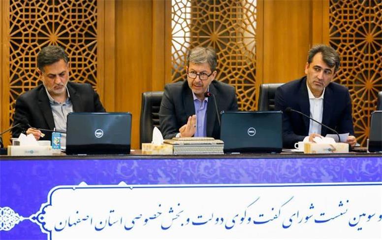 لزوم شفاف‌سازی قراردادهای ترک تشریفات شرکت‌های نفتی روی میز استان