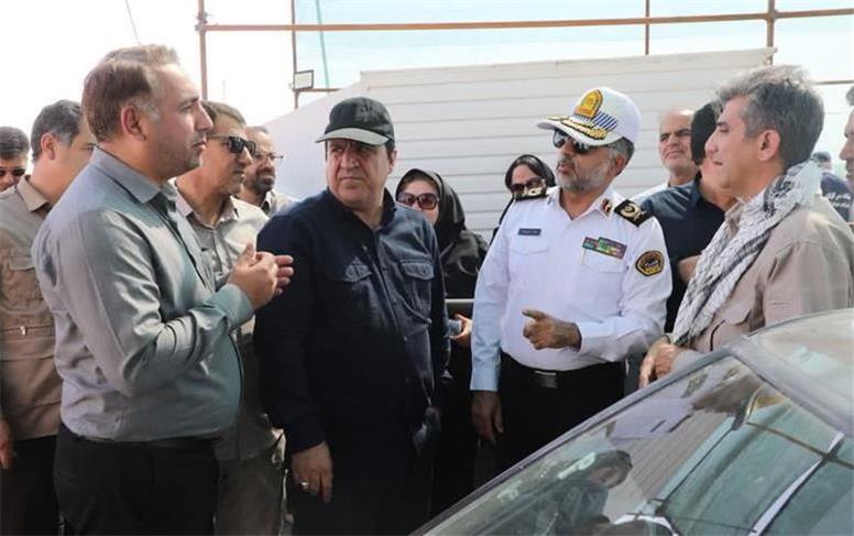 ظرفیت پارکینگ‌های مهران برای پذیرش خودروهای زائران کافی است