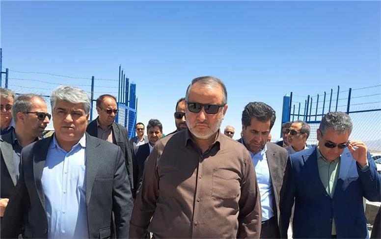 مسائل و مطالبات مردم با همدلی، وحدت و پیگیری مستمر حل می‌شود