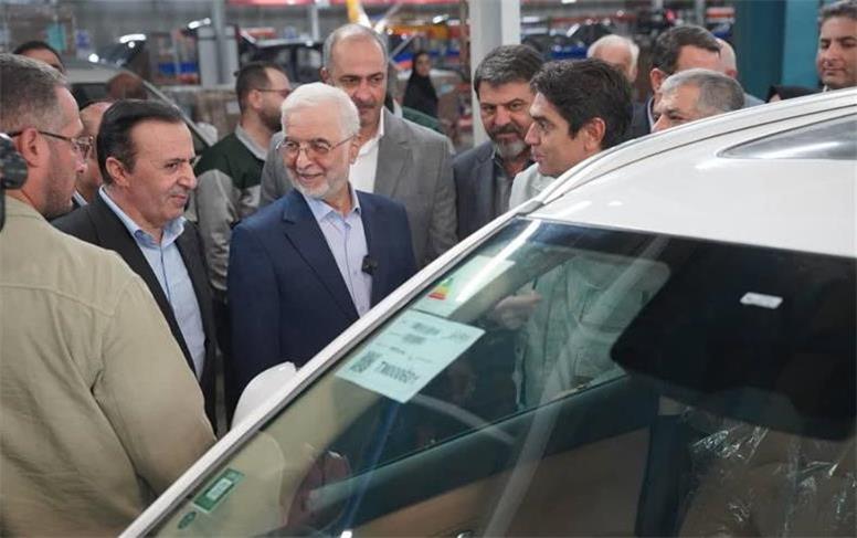 رونمایی از ۲ خودروی داخلی با حضور وزیر کشور در قزوین