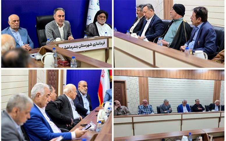 نشست فرماندار بندر ماهشهر با بزرگان و معتمدان شهرستان