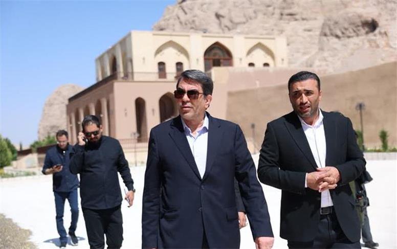 تأکید استاندار کرمان بر تسریع در بازگشایی باغ تاریخی بیرم‌آباد