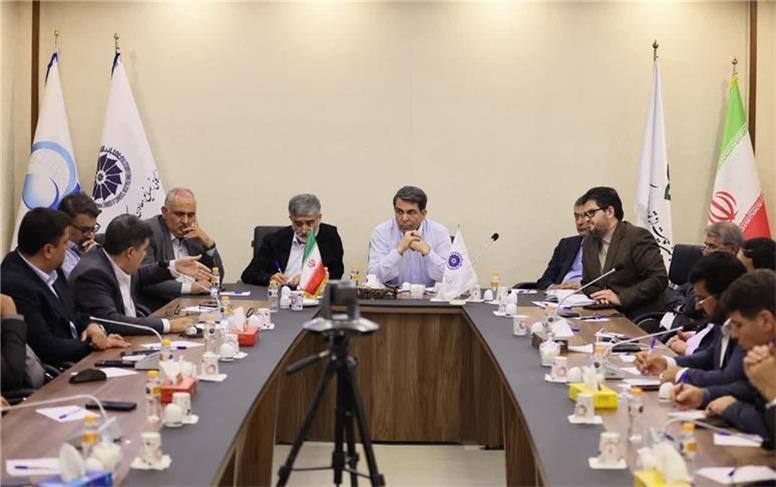 تأکید استاندار کرمان بر تقویت تعامل اتاق بازرگانی و مجمع نمایندگان برای حل مسائل اقتصادی استان