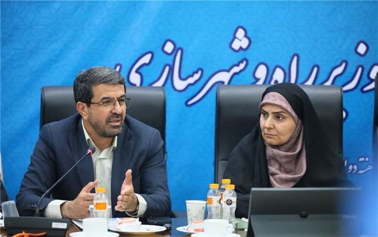 وزیر راه و شهرسازی:  مدیریت استاندار همدان الگو شد