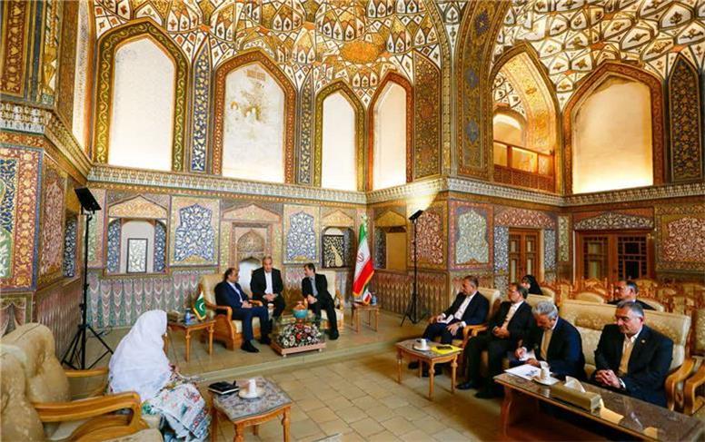اعلام آمادگی برای تبادل هیئت‌های پزشکی و رونق گردشگری