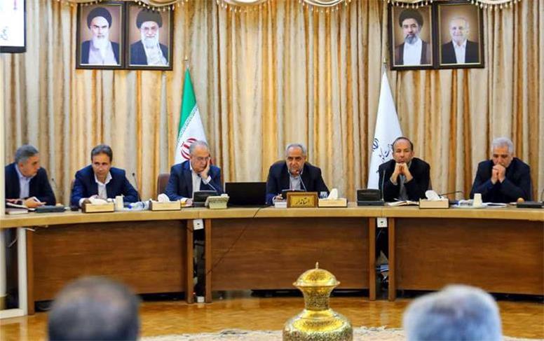 توسعه زیرساخت‌های انتقال برق و انرژی‌های تجدیدپذیر اولویت اصلی ماست