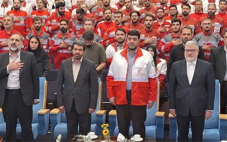 تجلیل ملی از استاندار همدان در روایت حماسه خدمت‌رسانی در روزهای جنگ