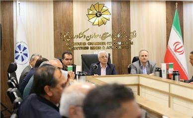 نقشه راه تحقق شعار سرمایه‌گذاری برای تولید در استان باید ترسیم شود