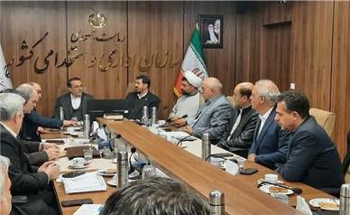 تأکید بر تأمین نیروی انسانی و توسعه زیرساخت‌های اداری استان همدان