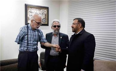 پاسداشت ارزش‌های دفاع مقدس و تکریم جانبازان اولویت ماست