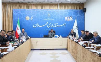 تاکید بر تغییر نگاه، تقویت اقتصاد دیجیتال و صدور مجوزهای بی‌نام در همدان