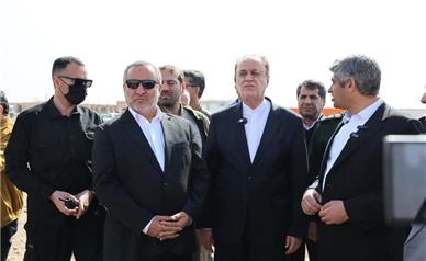 بازدید استاندار خراسان جنوبی و نائب رئیس مجلس شورای اسلامی از مجموعه مسجد شکر طبس