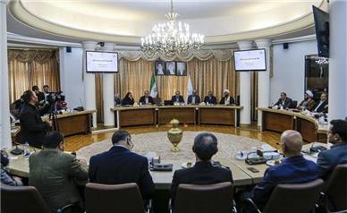 مدیران دستگاه‌های اجرایی استان به مدارس محل تحصیل خود بروند