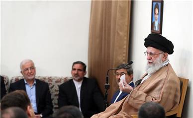 استانداران مدیر همه جانبه استان هستند | باید به استانداران اختیار داده شود تا بتوانند در خصوص مسائل، تصمیم بگیرند