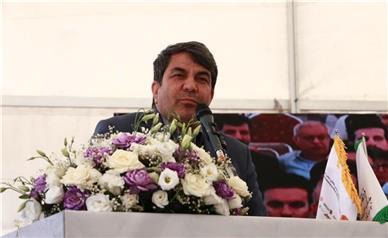مردم و مسئولان جنوب کرمان پیشتاز جذب سرمایه و توسعه مناطق باشند