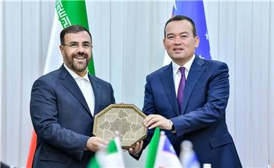 یادداشت تفاهم توسعه همکاری‌های استان فارس و ولایت سرخان‌دریا امضا شد