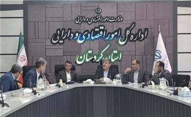 انتقاد معاون استاندار کردستان از تمرکزگرایی در قراردادهای بیمه بازنشستگان
