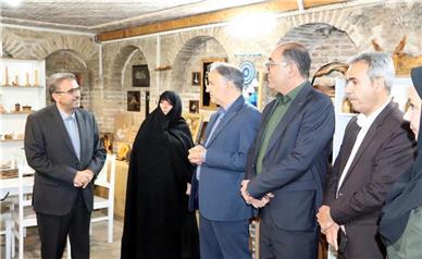 تمرکز بر حمایت از بانوان سرپرست خانوار