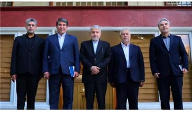 تأکید وزیر میراث فرهنگی بر تسریع در پیگیری پرونده‌های ثبت جهانی کرمان