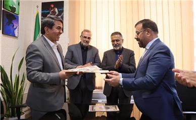 نشست مشترک استانداران کرمان و فارس برای برگزاری همایش خواجوی کرمانی