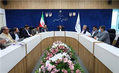 استاندار در مسیر رفع موانع واگذاری اراضی پارک علم و فناوری